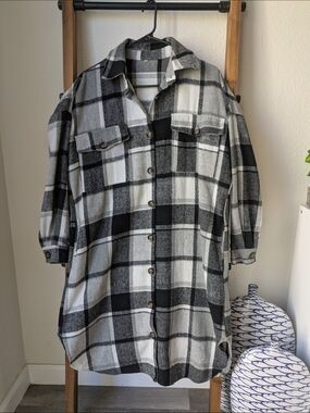 Source Unknown Oversized Black & White Plaid Utility Shacket